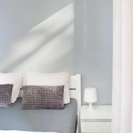 Apartament Close To Everywhere, Parking ! Happy Old Town & Main Station *