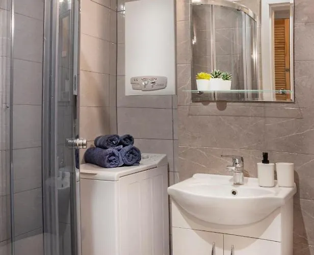 Close To Everywhere, Parking ! Happy Old Town & Main Station Apartamento Gdansk